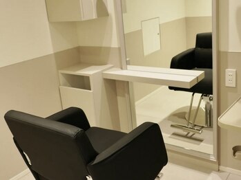 イリサーリ(IRISALI)の写真/★完全個室で極上のサロンタイム！シャンプーから仕上げまで移動なしで完結する贅沢な空間へようこそ！