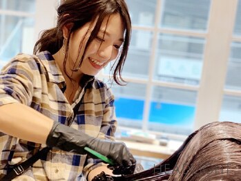 モアナ ルア バイ ヘッドライト 平塚店(Moana Lua by HEADLIGHT)の写真/【当日予約OK☆】プチプラで贅沢サロンタイム♪高い技術×女性目線の提案が人気！