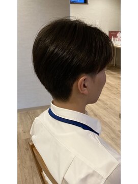 ナチュラル！刈り上げ過ぎないナチュラルヘアー