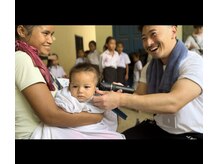 リーフノット(Reef knot)の雰囲気（無垢の木にこだわった内装です）