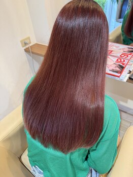 シアン(cyan)の写真/当店人気NO.1のヘアケアブランド【Aujua】で蓄積ダメージを補修し、気になるダメージを最小限に☆