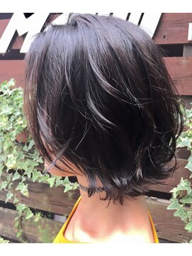 マッシュ 北堀江(MASHU) 大人ボブ。エフォートレス、マーメイドアッシュ。サエキ