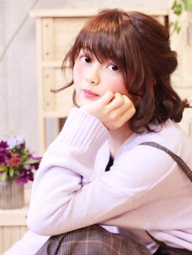 ヘアサロン シロップ(Hair Salon Syrup) 『ミディアムアレンジ』×『くるリンパダブル』