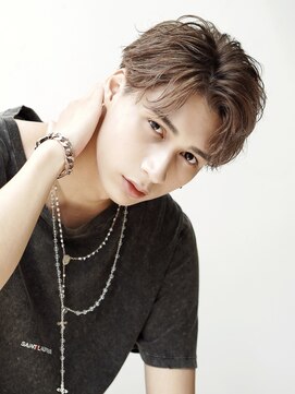 アルファ 新宿(alpha) フェザーパーマ/刈り上げセンターパート/サーフカール[新宿]