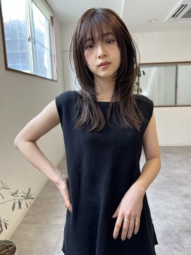 ロエム(Loem) 簡単ストレートレイヤーおしゃれ前髪ありグレージュ20代30代