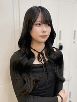 アリュウル 表参道 青山(Allure) 重くならない透けるダークグレー×レイヤーカット◯ 伊藤