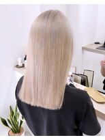 ヨーロ(yolo)&nbsp;ホワイトブロンド