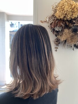 ナッツ(Nut's) エアタッチバレイヤージュ