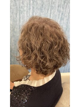 ピーシーズ(Pieces) 上品な大人女性スタイル