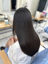 エミン(emyn)&nbsp;髪が変わる【美髪革命】艶髪/髪質改善/縮毛矯正/代々木