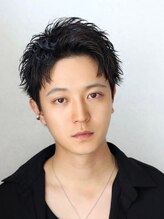 リード(REEED) 黒髪アップバングショート