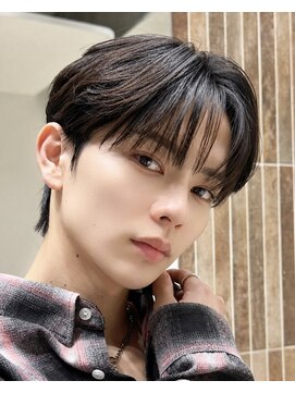 ポーチバイハニー オモテサンドウ(PORCH by HONEY omotesando) 横浜/シースルー/ナチュラルセンターパート/フェザーパーマ/韓国
