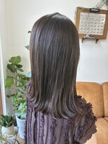 エルフゥ(Elle fou)&nbsp;赤味キャンセル　コバルトブルー　艶髪　外ハネ