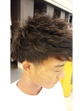 クロップ エス 茅ヶ崎本店(crop es) 君は高校生か！？