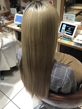 ヘアリゾートエーアイ 新宿西口店(hair resort Ai) シャンパンゴールド【新宿　カラー】
