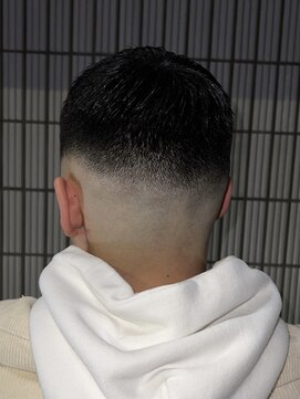 ヒロギンザ 大阪本店(HIRO GINZA) フェザーアップ×スキンフェード