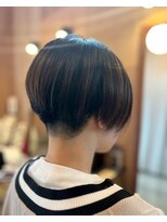 エン(EN)&nbsp;かっこかわいい★刈上げショート
