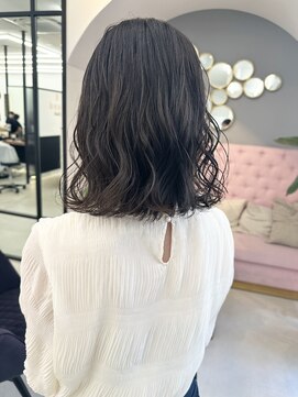 サンド 大阪梅田(sand) フルバング/イメチェン/似合わせカット[大阪梅田駅]