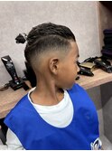 キッズマンバン×フェードスタイルおしゃれキッズ小学生刈り上げ