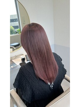 エレノア 枚方(Eleanor) くすみピンク/ブリーチありカラー/ダブルカラー/ケアブリーチ