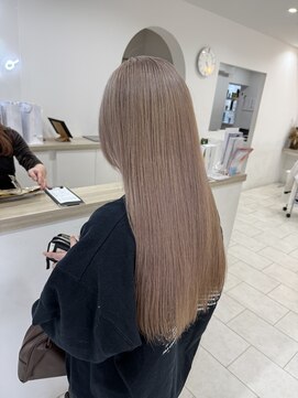 ヤエ(yae) ピンクベージュカラー！