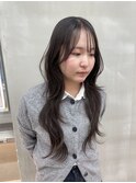 レイヤーカット/ハッシュカット/小顔に見せるヘアオリーブグレー