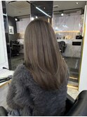 グレージュカラー×レイヤーカット