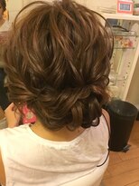 ヘアーセット モコロ(Hair Set MOCORO) ルーズなアップ