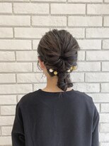 フルミー(fulme.) ヘアバトンで個性派シニヨンスタイル！！