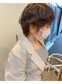 ショート×クセ毛風無造作パーマ