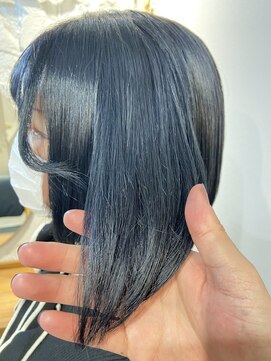 エイトデイズ 三宮駅前店(EIGHT days) ブルーブラックカラー