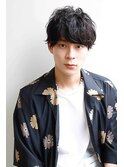 くせ毛風無垢な動きで・大人の余裕あるこなれヘアに