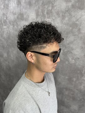 スピン 本八幡(SPIN) ベリーショート/ダークアッシュ/ニュアンスパーマ/韓国マッシュ