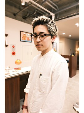 ルックアット(Look at) 【Lookat】20代30代40代スパイキーショート