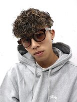 アーリー(Ali'i)&nbsp;プードルパーマハイライトスペインカールショート刈り上げ