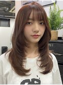 ふんわりミディアム/シースルーバング/レイヤーカット