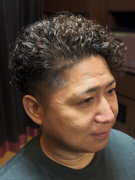 バーバーリング メソッド(BARBERING METHOD) ナチュラルフェードパーマ