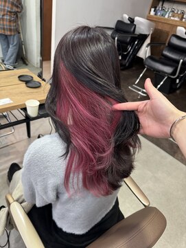 サクラ オモテサンドウ(SAKURA) インナーカラー ピンクカラー 表参道