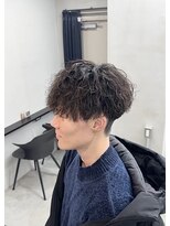 イロ 成田(iLo)&nbsp;王道ツイストスパイラルパーマ