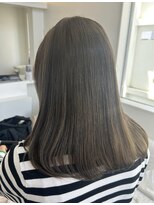 マドンナ ヘアー(madonna hair.) オリーブベージュ
