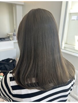 マドンナ ヘアー(madonna hair.) オリーブベージュ