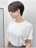 *前下がりショートハンサムショートセンターパート丸みショート