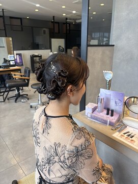 アチーブリス(achieve Liss) お呼ばれヘア