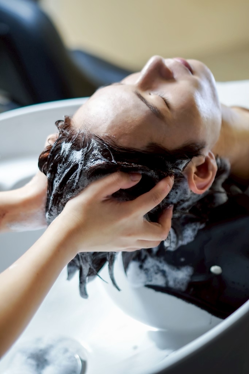 【ヘアケア・頭皮ケア】デザインカット＋20分ヘッドスパ