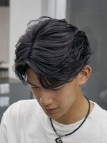 オーバル ジングウマエ(OVARL jingumae)&nbsp;フェザーパーマセンターパートニュアンスパーマフェザーショート