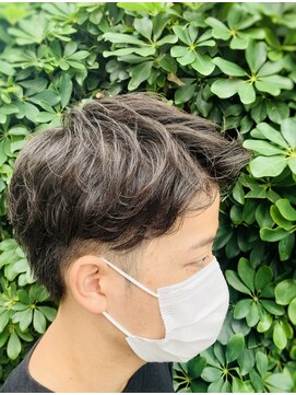 リーオオサカ(Lee Osaka) 【Lee大阪店 ツーブロック 刈り上げ マッシュ パーマ/新出奈津樹