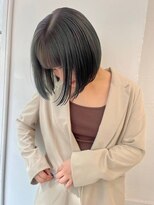 ハニーシブヤ(HONEY shibuya)&nbsp;ミニボブ　前下がり　ミントブルー　アイスブルー