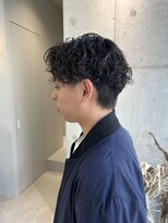 カケル(×.)&nbsp;大人スパイラルパーマ/センターパート