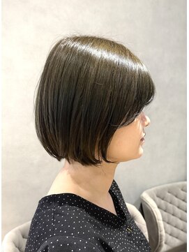 ジルバイジアン(JILL by GIEN) #ナチュラルボブ#オリーブグレージュ/森岡俊亮