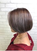 大人ショート・まとまりヘア・アッシュカラー・透明感・小顔効果